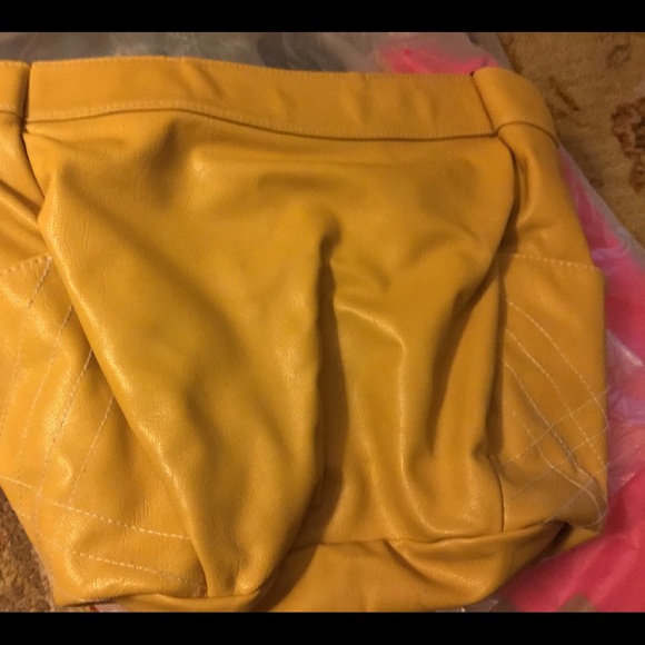 Purse - Picture 3 of 5